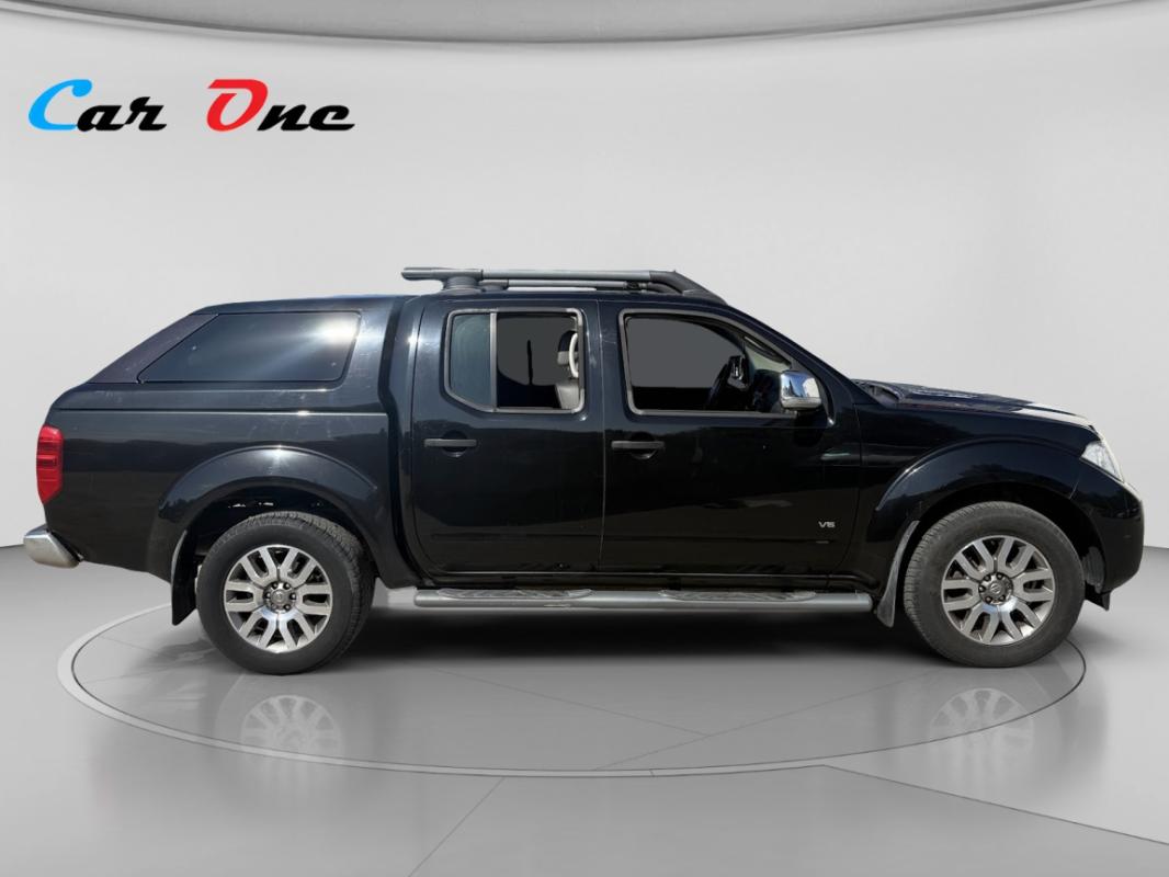 Nissan Navara 3.0 V6 dCi 231 4x4 Euro 5 Double Cab