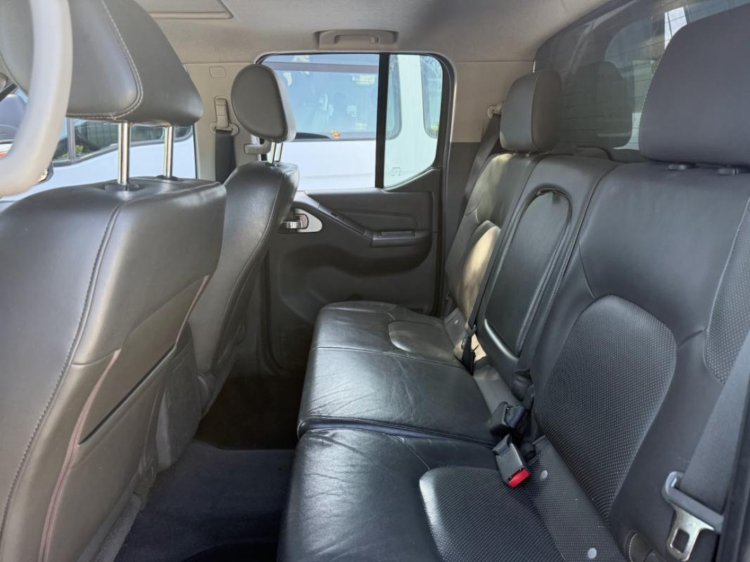 Nissan Navara 3.0 V6 dCi 231 4x4 Euro 5 Double Cab