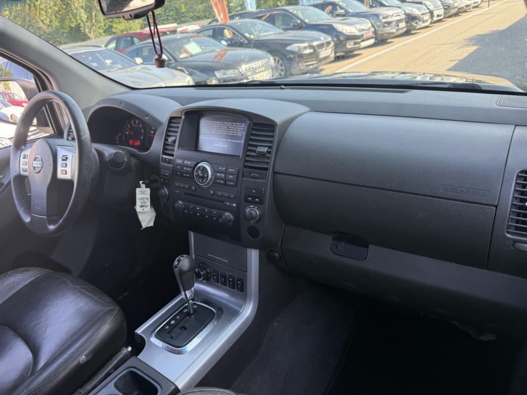 Nissan Navara 3.0 V6 dCi 231 4x4 Euro 5 Double Cab