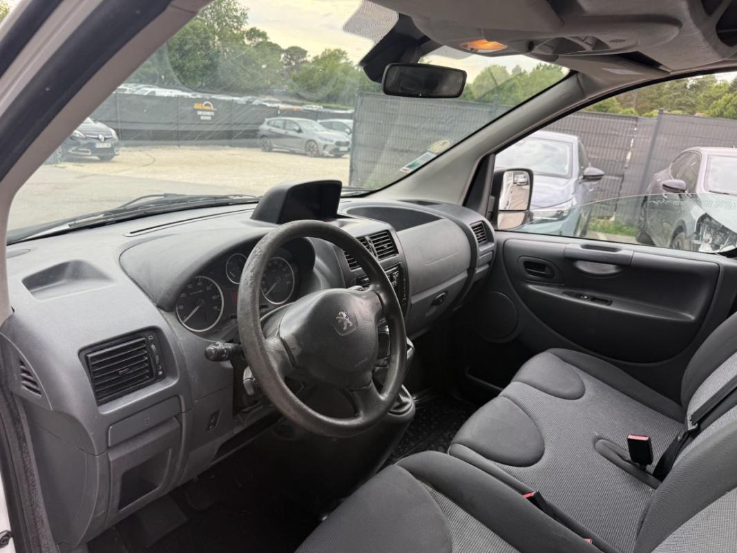 Peugeot Expert L2H1 2.0 HDI 160cv - BOITE AUTO GPS Bluetooth Clim