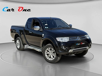 Mitsubishi L200 2.5 DI-D 178cv 4X4 CLUB CAB INTENSE