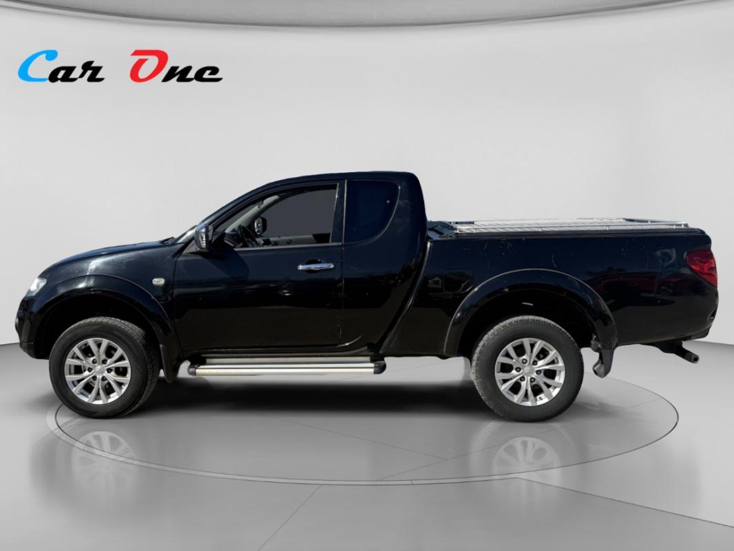 Mitsubishi L200 2.5 DI-D 178cv 4X4 CLUB CAB INTENSE