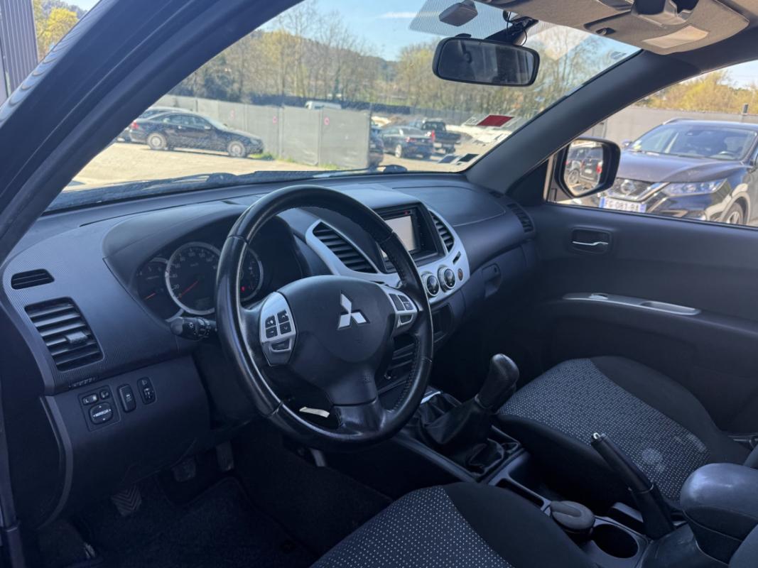 Mitsubishi L200 2.5 DI-D 178cv 4X4 CLUB CAB INTENSE