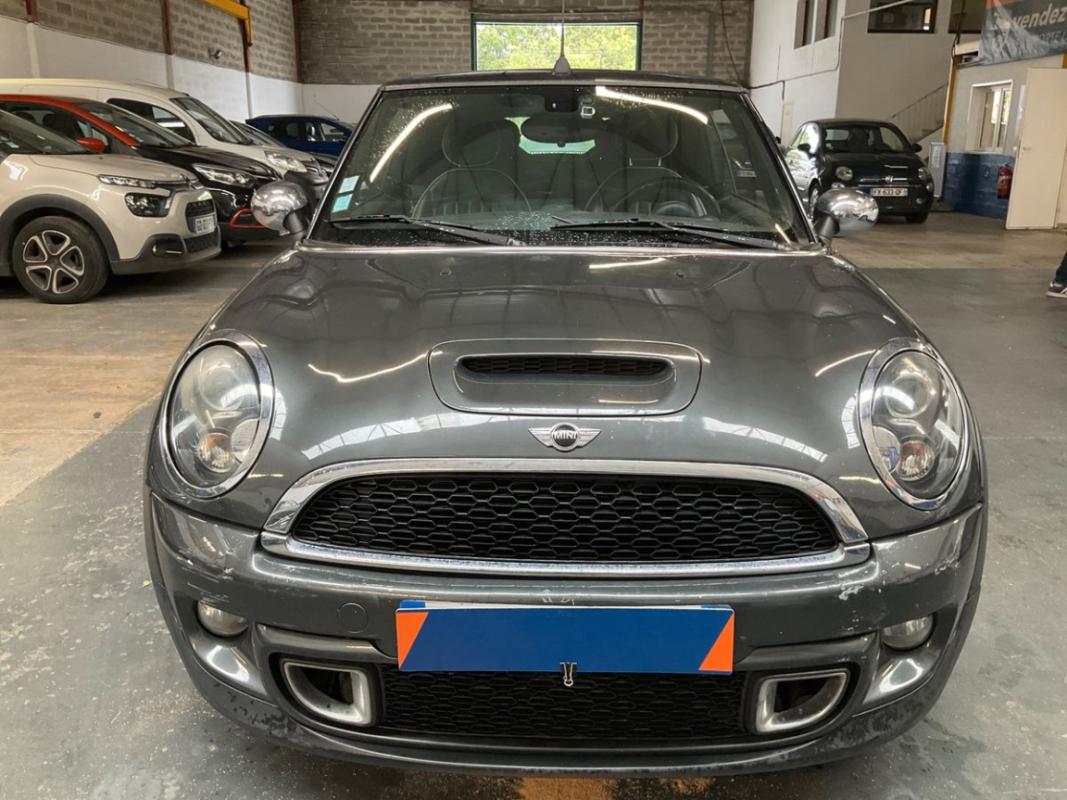 Mini COOPER S Cabriolet 184 Pack Red Hot Chili