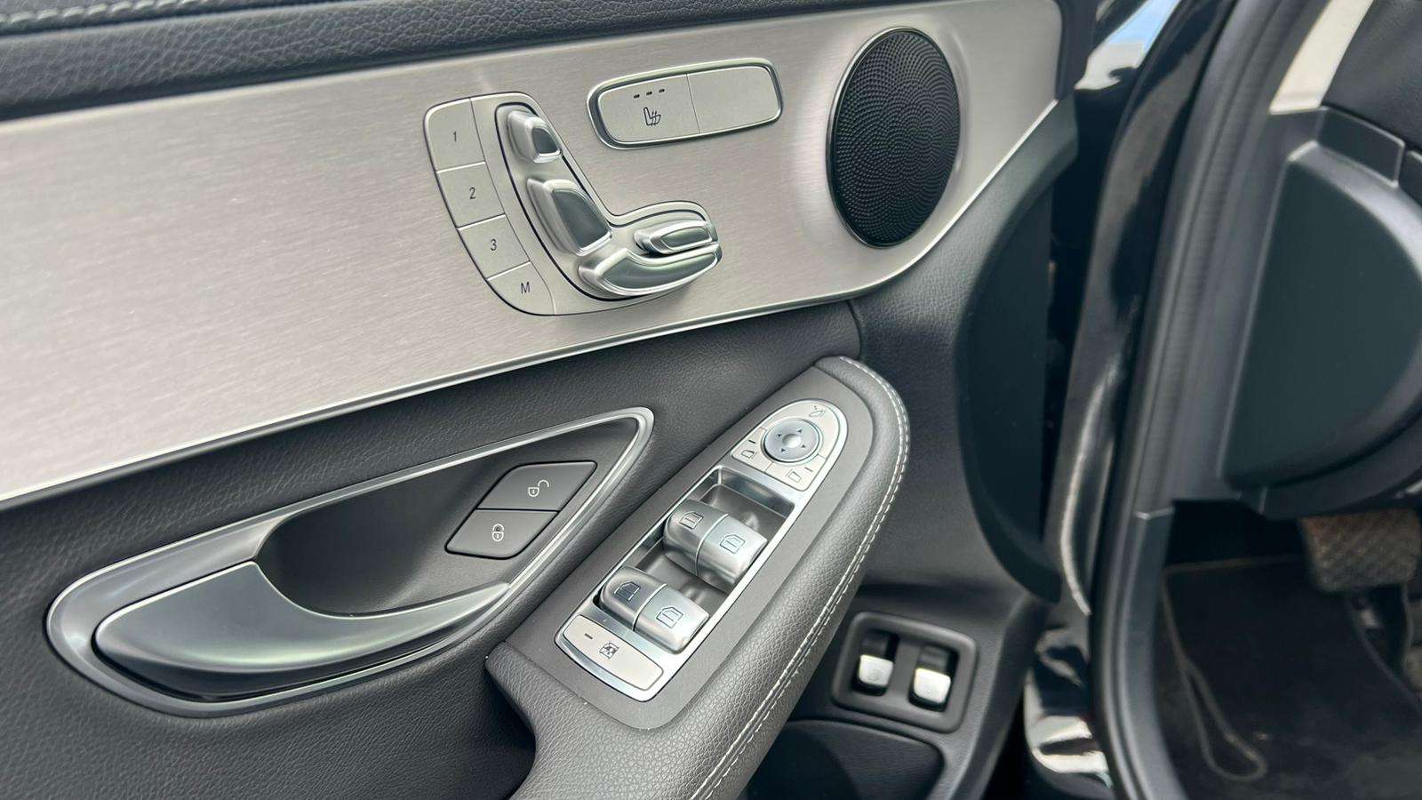 Mercedes-Benz C 300 PHEV Business Solution Luxury Limited 9G-TRONIC hy