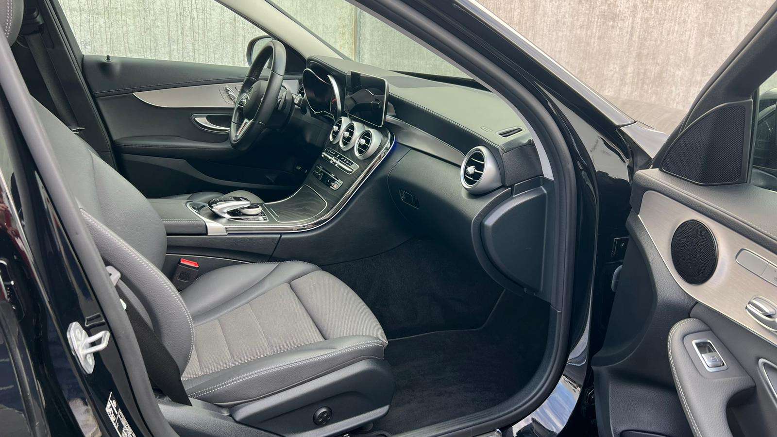 Mercedes-Benz C 300 PHEV Business Solution Luxury Limited 9G-TRONIC hy