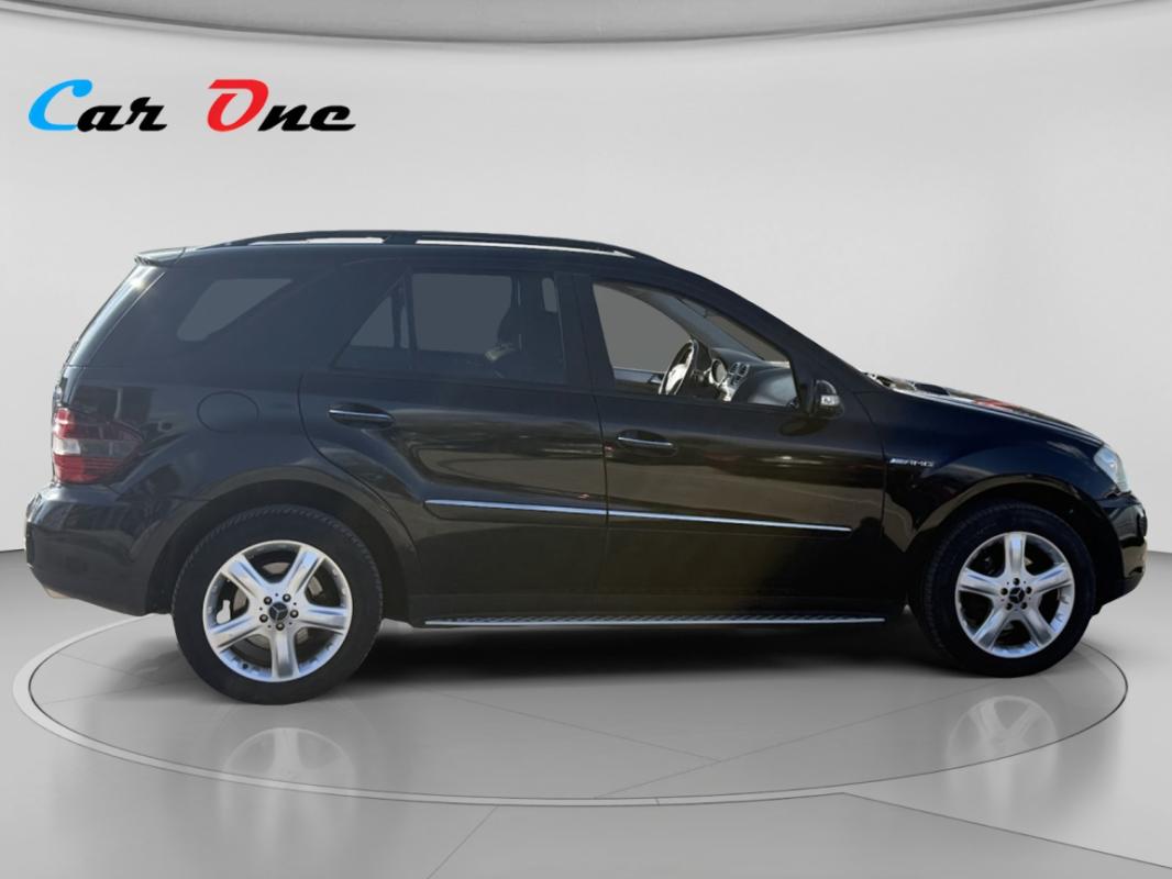 Mercedes-Benz Classe M ML 320 CDI V6 225cv BVA