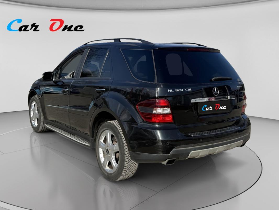 Mercedes-Benz Classe M ML 320 CDI V6 225cv BVA