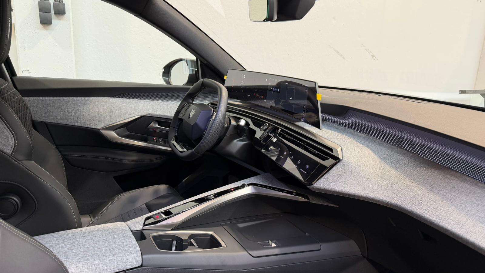 Peugeot 3008 1.2 Hybrid 145 GT-Line NIEUW - mild hybrid