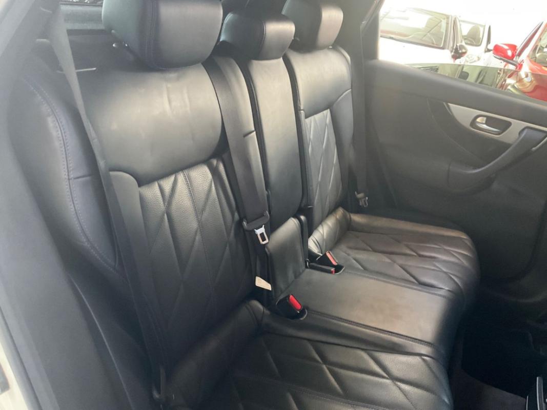 Infiniti Qx70 3.0D V6 S Design 238cv - Historique Complet