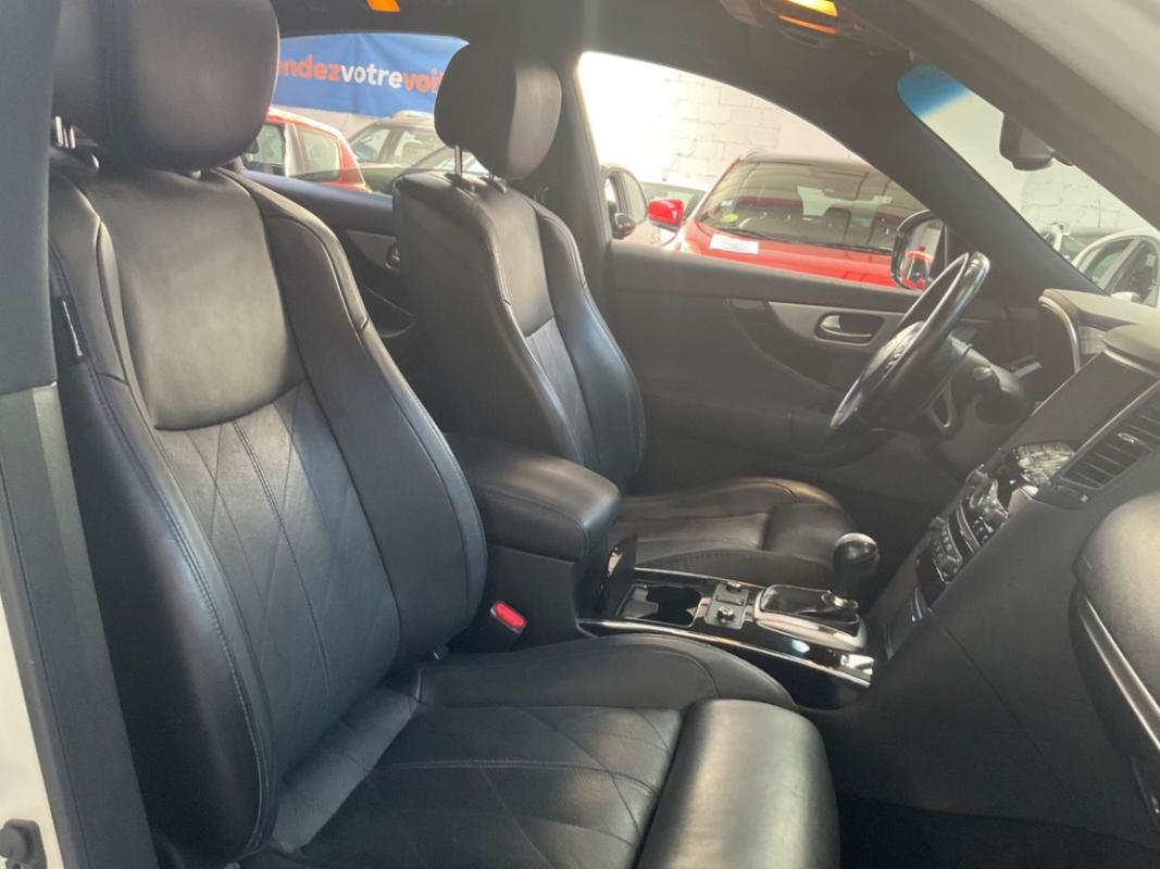 Infiniti Qx70 3.0D V6 S Design 238cv - Historique Complet