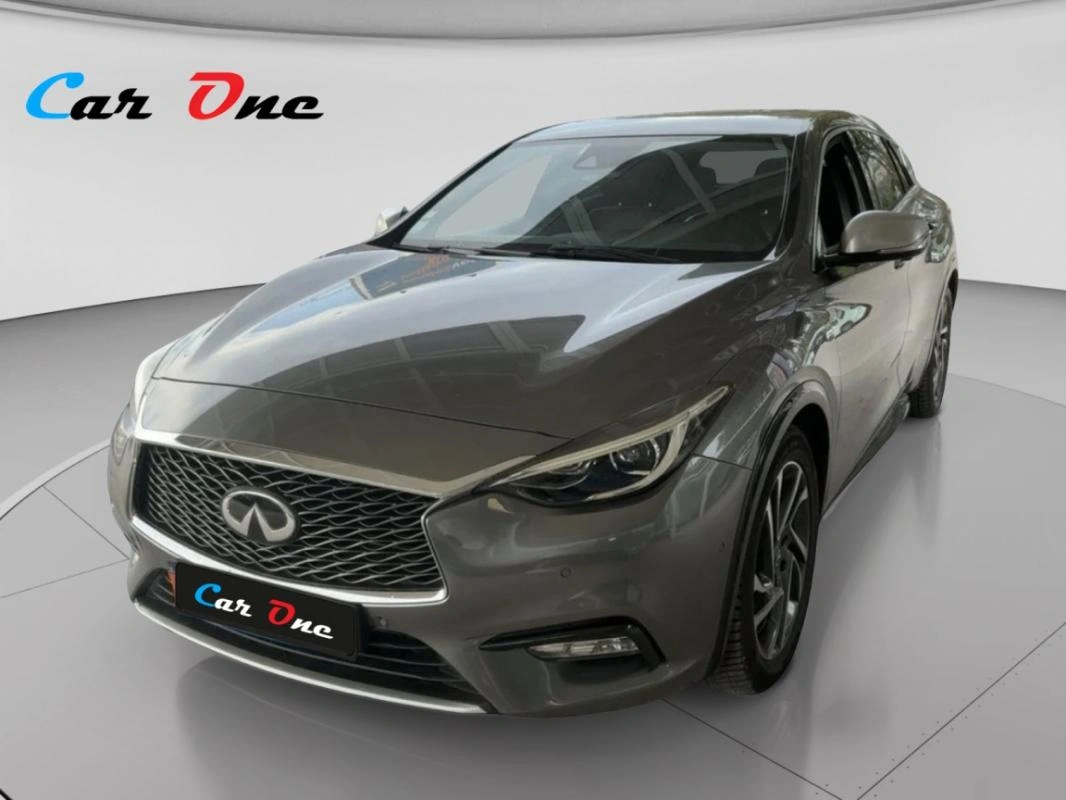 Infiniti Q30 1.5d 109cv City Black Edition
