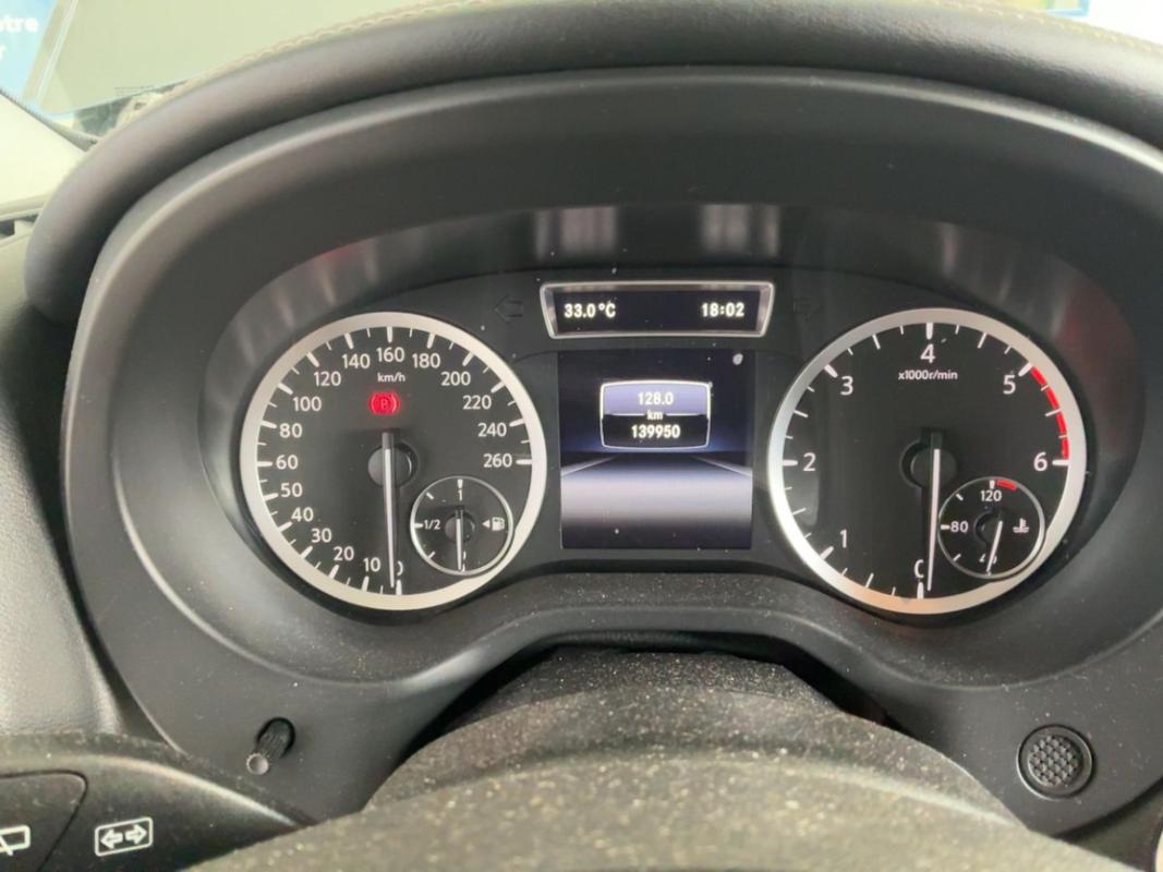 Infiniti Q30 1.5d 109cv City Black Edition