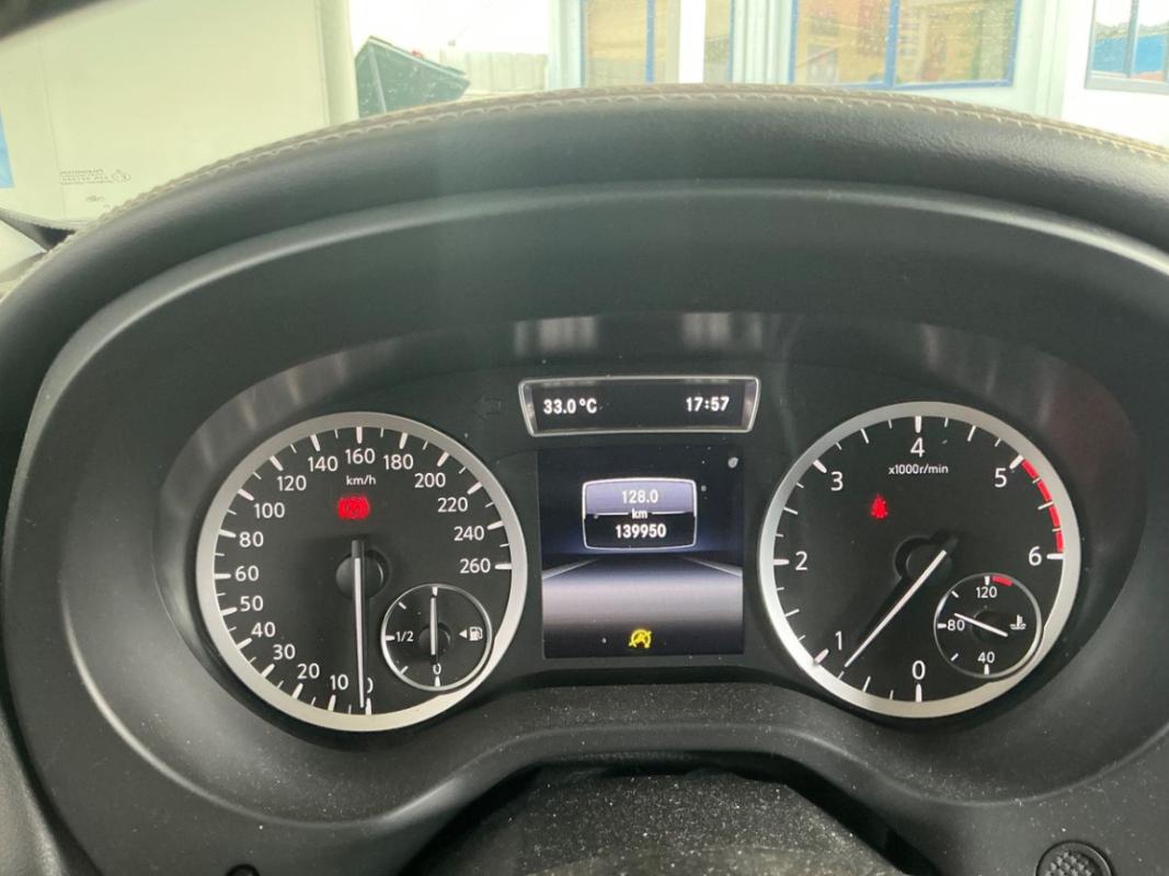 Infiniti Q30 1.5d 109cv City Black Edition