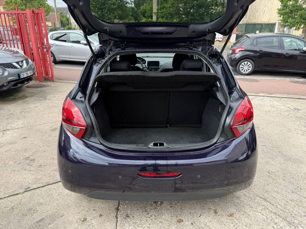 Peugeot 208 1.2 VTI 82 STYLE 5P