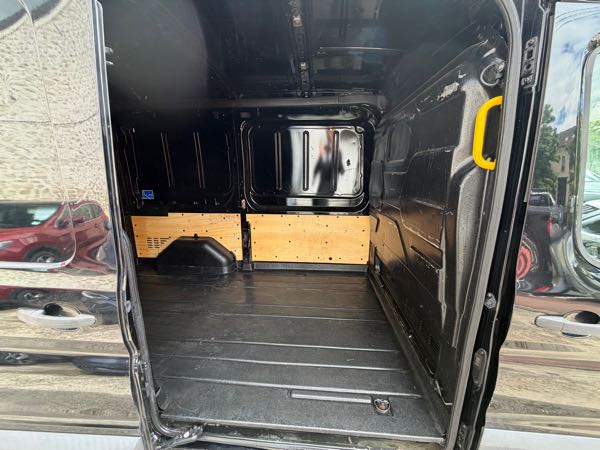 Ford Transit IV (2) 2.0 ECO 170 P 350 L2 AMBIENTE HDT