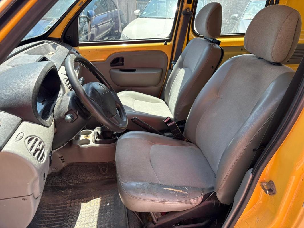 Renault Kangoo 1.5 DCI 61 CHEVAUX DIESEL | ENTIÈREMENT RÉVISÉE ET GARANTIE