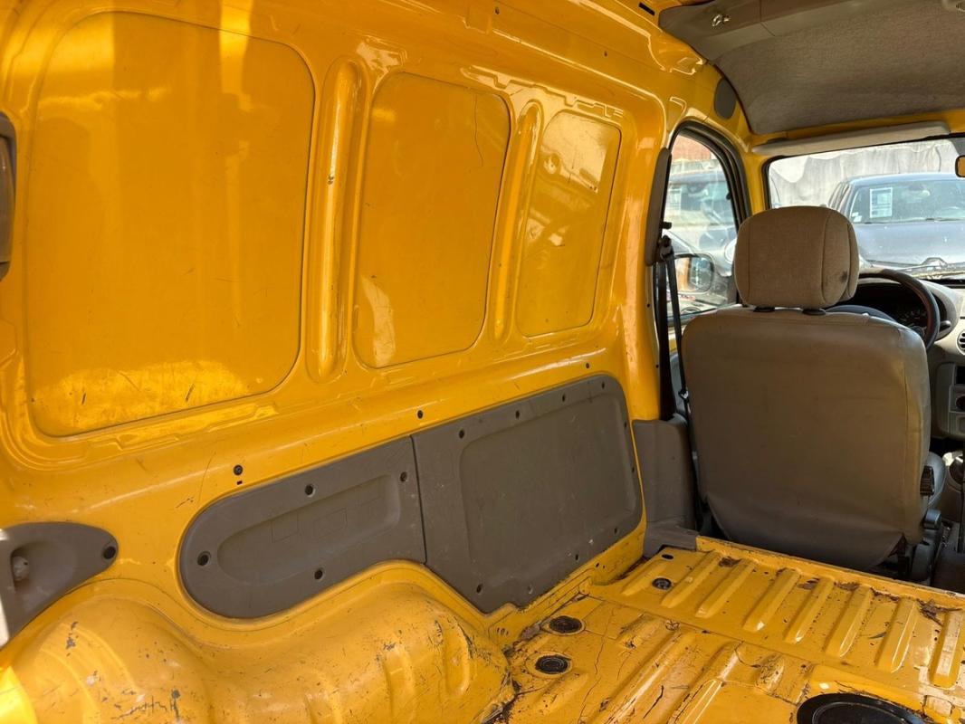 Renault Kangoo 1.5 DCI 61 CHEVAUX DIESEL | ENTIÈREMENT RÉVISÉE ET GARANTIE
