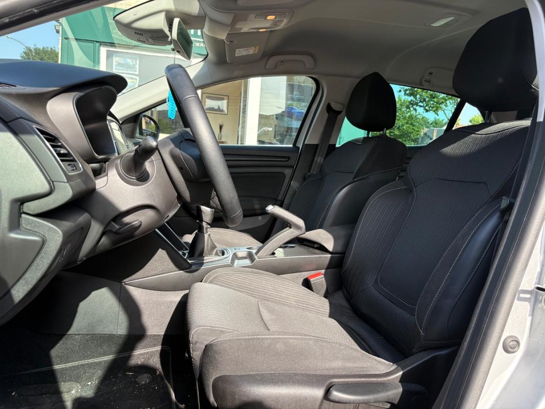 Renault Megane IV BUSINESS 1.5 Blue dCi 115 cv *CARNET D'ENTRETIEN COMPLET*