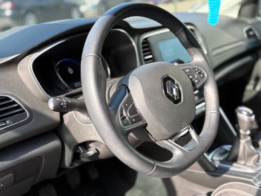 Renault Megane IV BUSINESS 1.5 Blue dCi 115 cv *CARNET D'ENTRETIEN COMPLET*