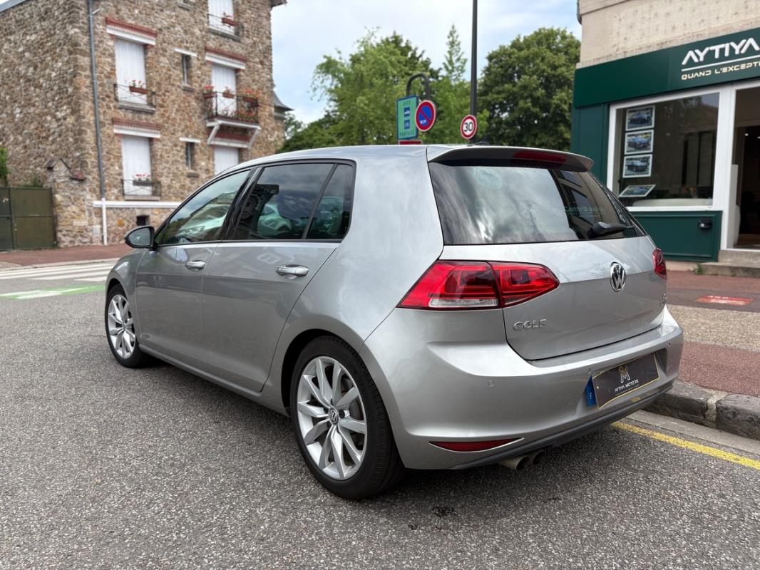 Volkswagen Golf VII 1.4 TSI 16V Blue Motion DSG7 140 cv Boîte auto - CARNET D'ENTRETIEN COMPLET
