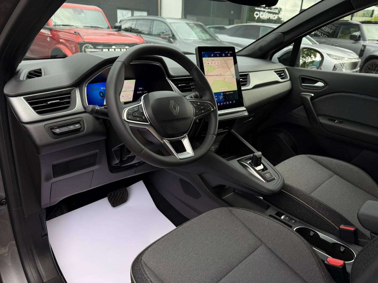 Renault Symbioz MHEV TECHNO CAMERA CARPLAY ZETEL- & STUURVERWARMING ADAPT CRUISE
