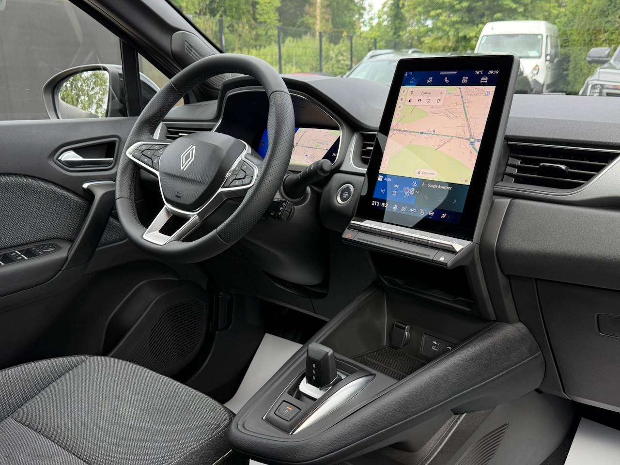 Renault Symbioz MHEV TECHNO CAMERA CARPLAY ZETEL- & STUURVERWARMING ADAPT CRUISE
