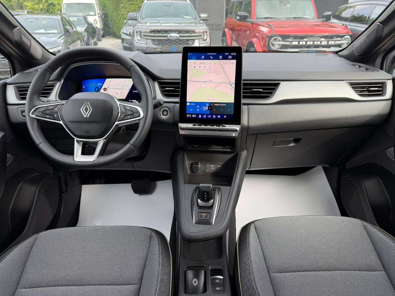 Renault Symbioz MHEV TECHNO CAMERA CARPLAY ZETEL- & STUURVERWARMING ADAPT CRUISE