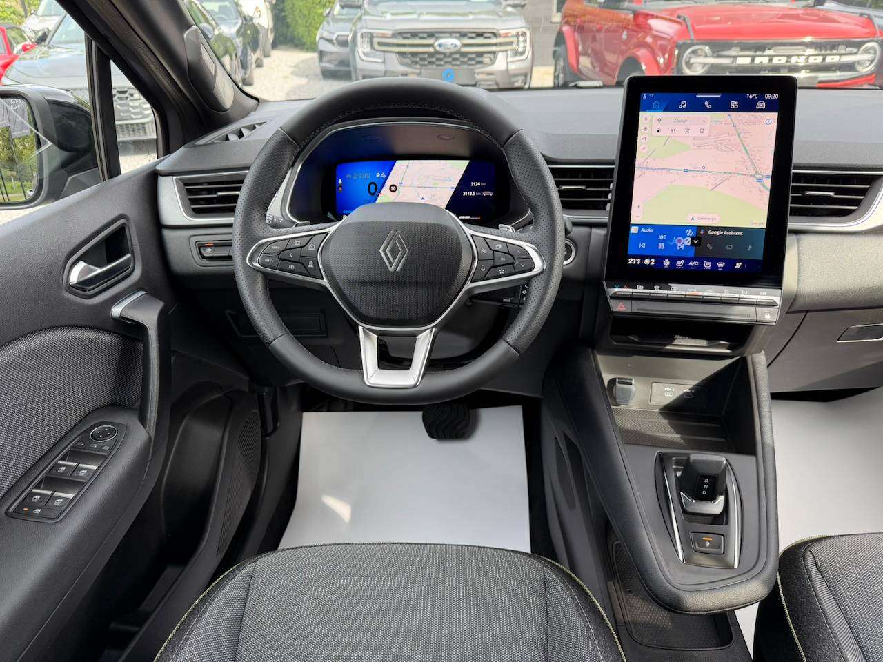 Renault Symbioz MHEV TECHNO CAMERA CARPLAY ZETEL- & STUURVERWARMING ADAPT CRUISE