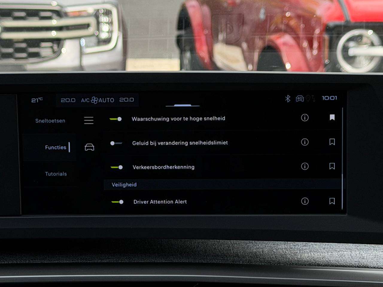 Peugeot 3008 MHEV ALLURE DISTRIBUTIEKETTING CAMERA KEYLESS CARPLAY