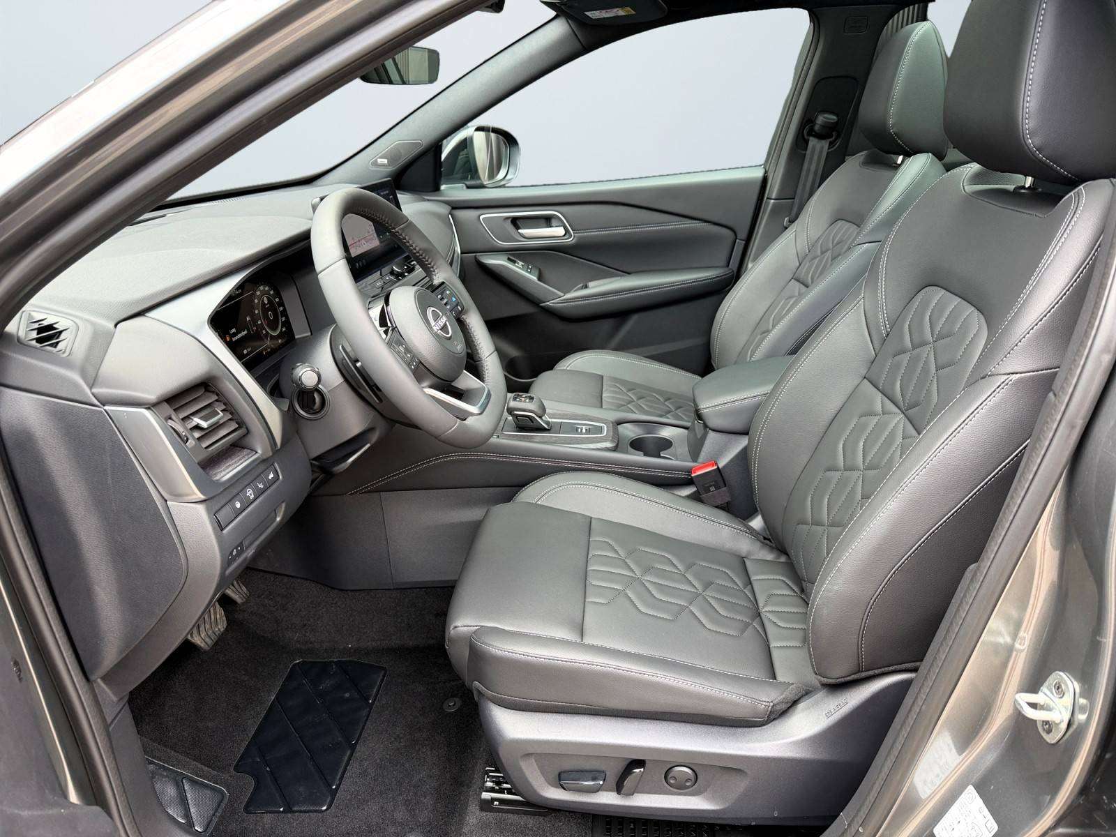 Nissan Qashqai 1.3 DIG-T 158*Tekna*Xtronic*Leather*360*Bose*Carplay*AndroidAuto*Garantie