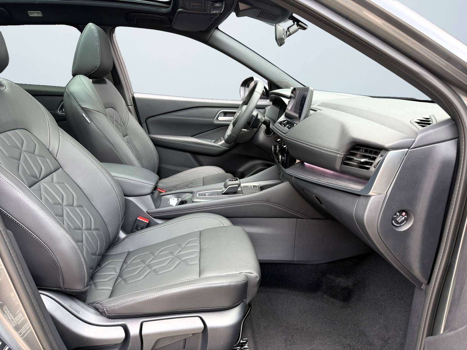 Nissan Qashqai 1.3 DIG-T 158*Tekna*Xtronic*Leather*360*Bose*Carplay*AndroidAuto*Garantie