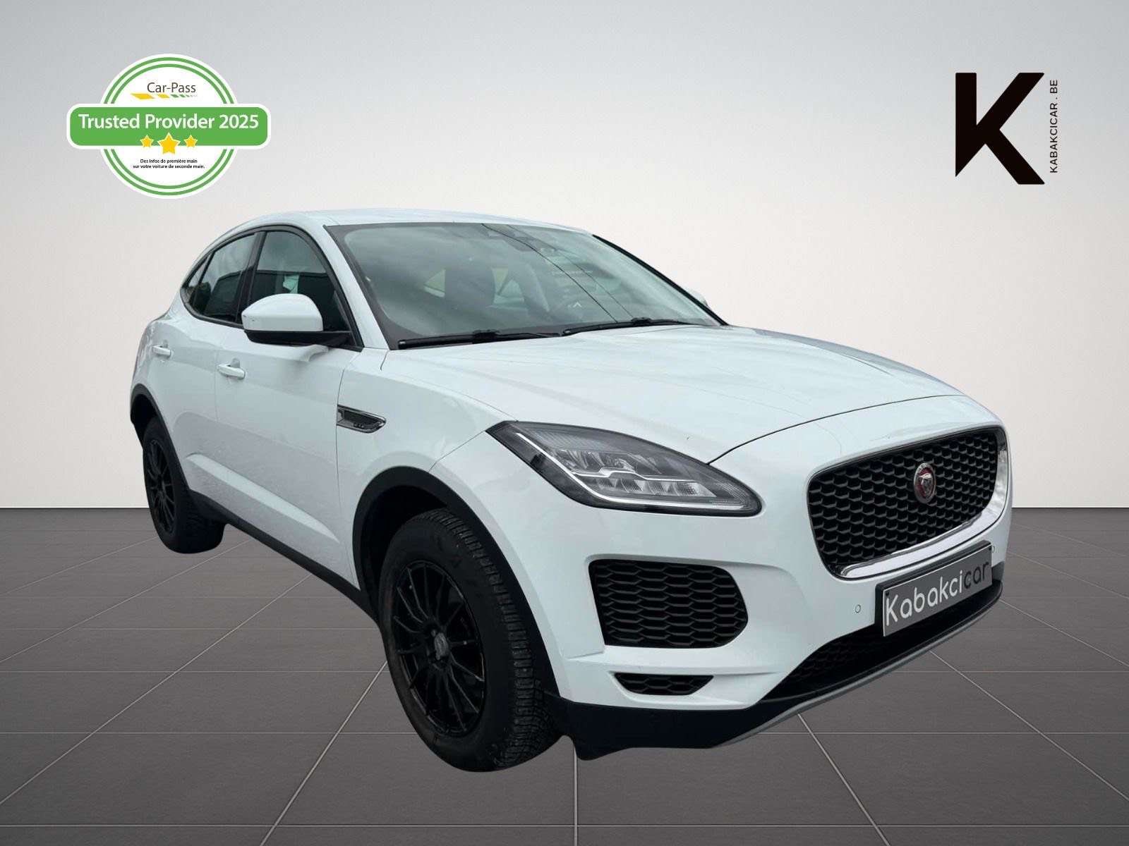 Jaguar E-Pace E-Pace 2.0 D / Navi / Caméra / LED / ATT Remorque