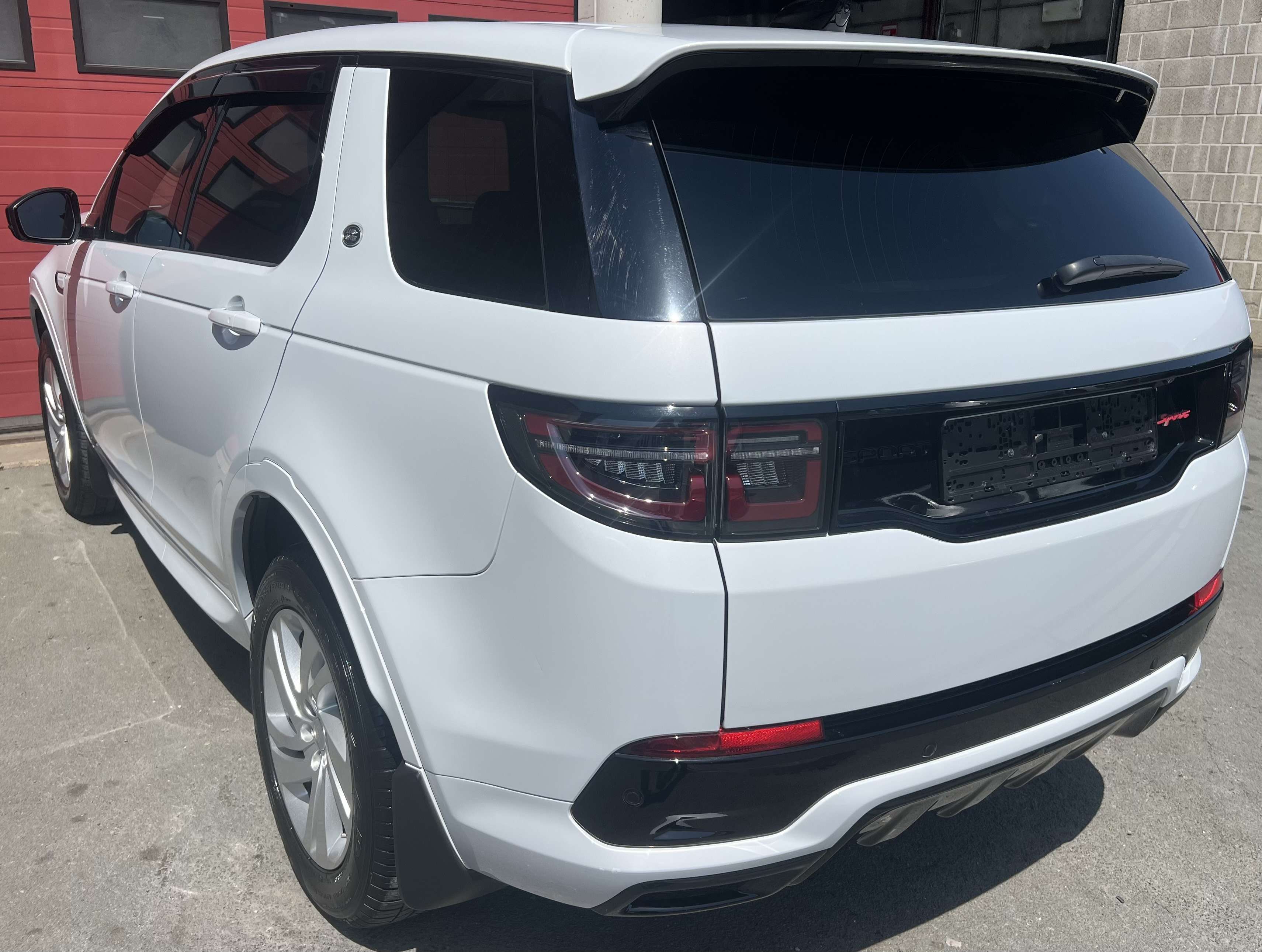 Land Rover Discovery Sport 2.0 Turbo MHEV 4WD P200 / CAR-PASS + CAMÉRA