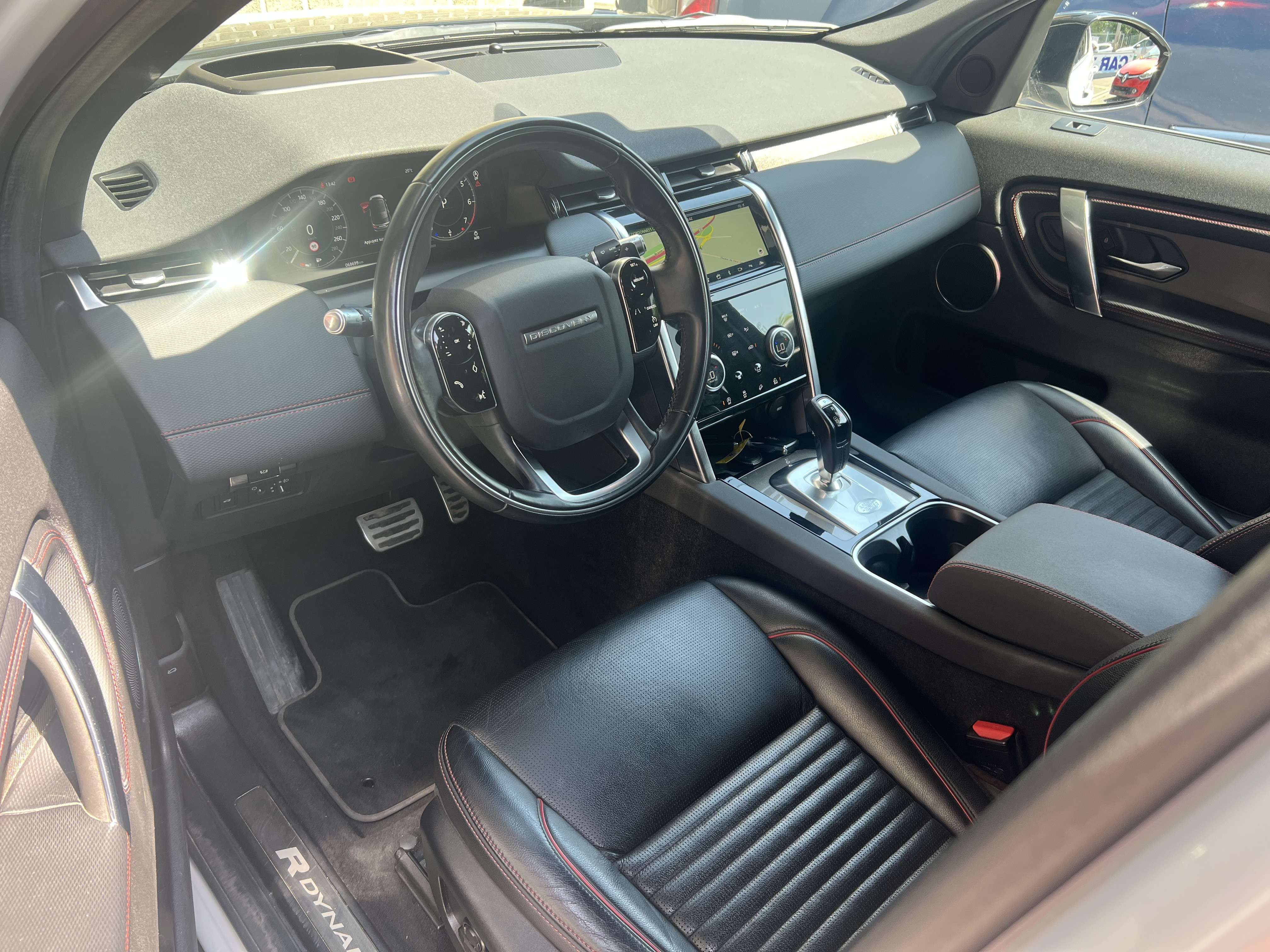 Land Rover Discovery Sport 2.0 Turbo MHEV 4WD P200 / CAR-PASS + CAMÉRA