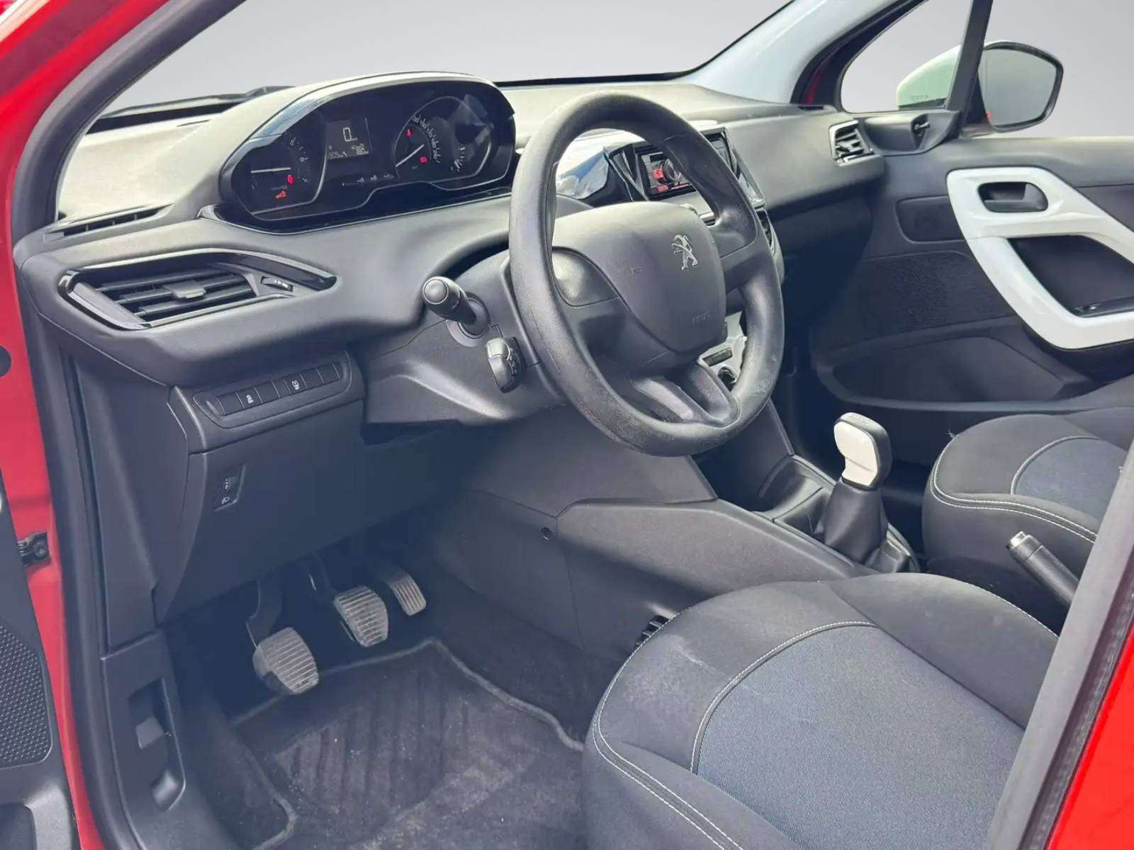 Peugeot 208 1.2i Like / CLIM/REGULATEUR/GARANTIE