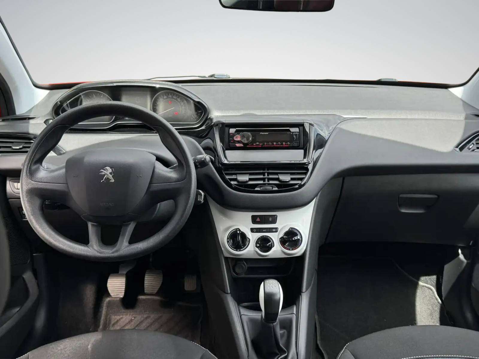 Peugeot 208 1.2i Like / CLIM/REGULATEUR/GARANTIE