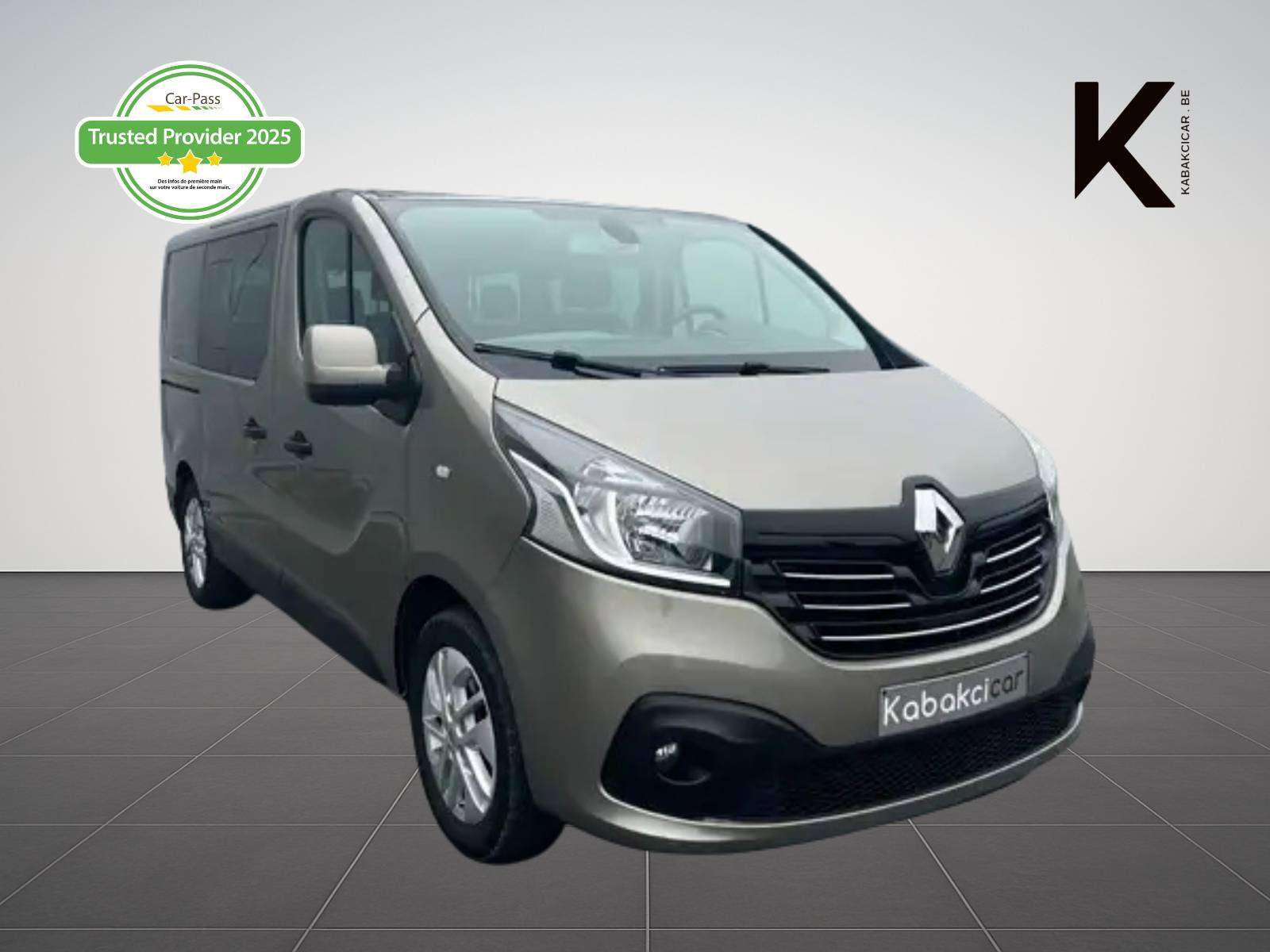 Renault Trafic Passenger 1.6 dCi Energy Twin Turbo Luxe /8 PLACES