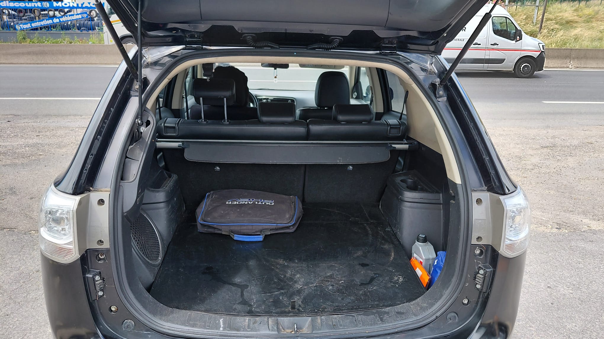 Mitsubishi Outlander HYBRIDE AUTOMATIQUE