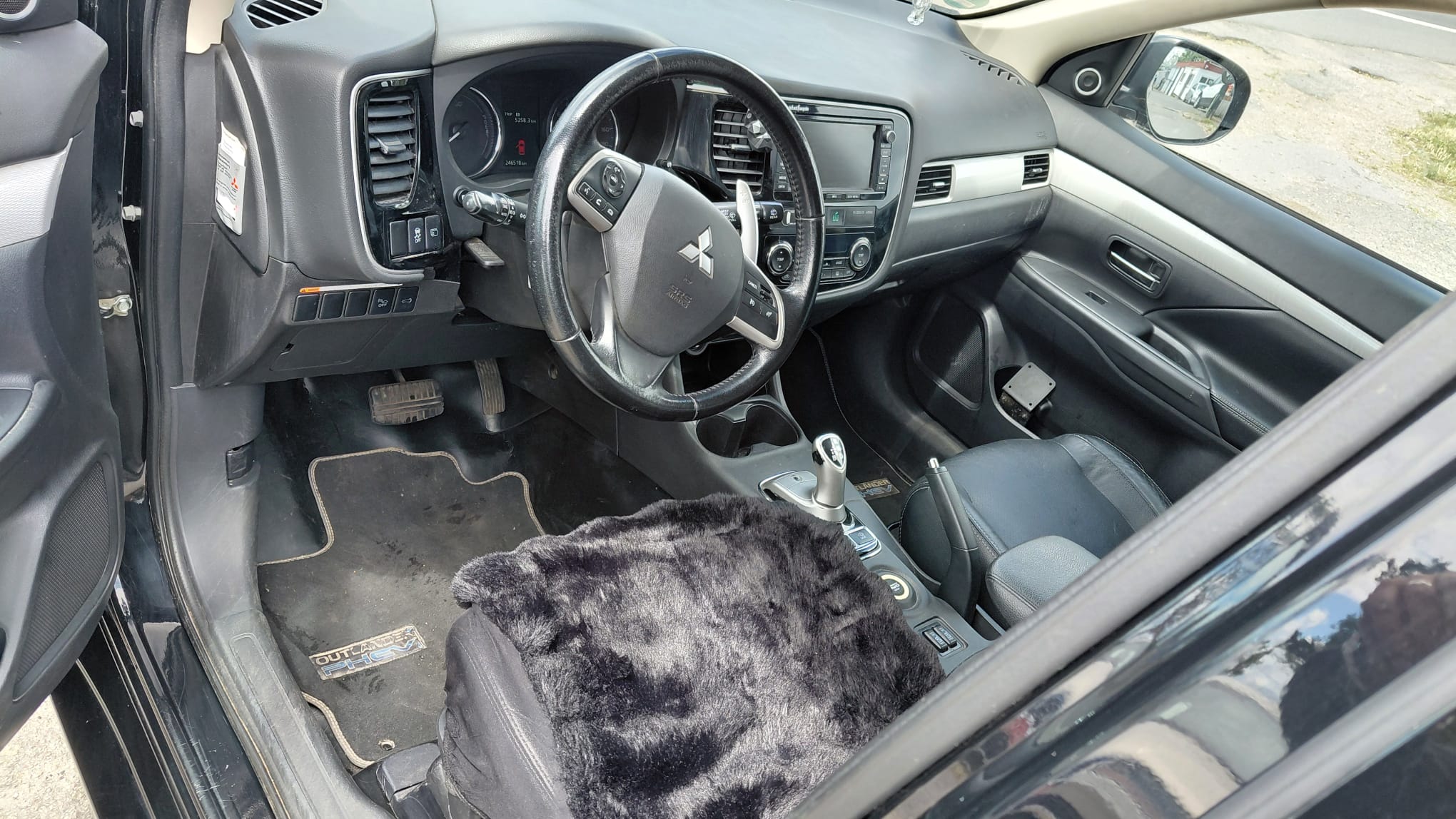 Mitsubishi Outlander HYBRIDE AUTOMATIQUE