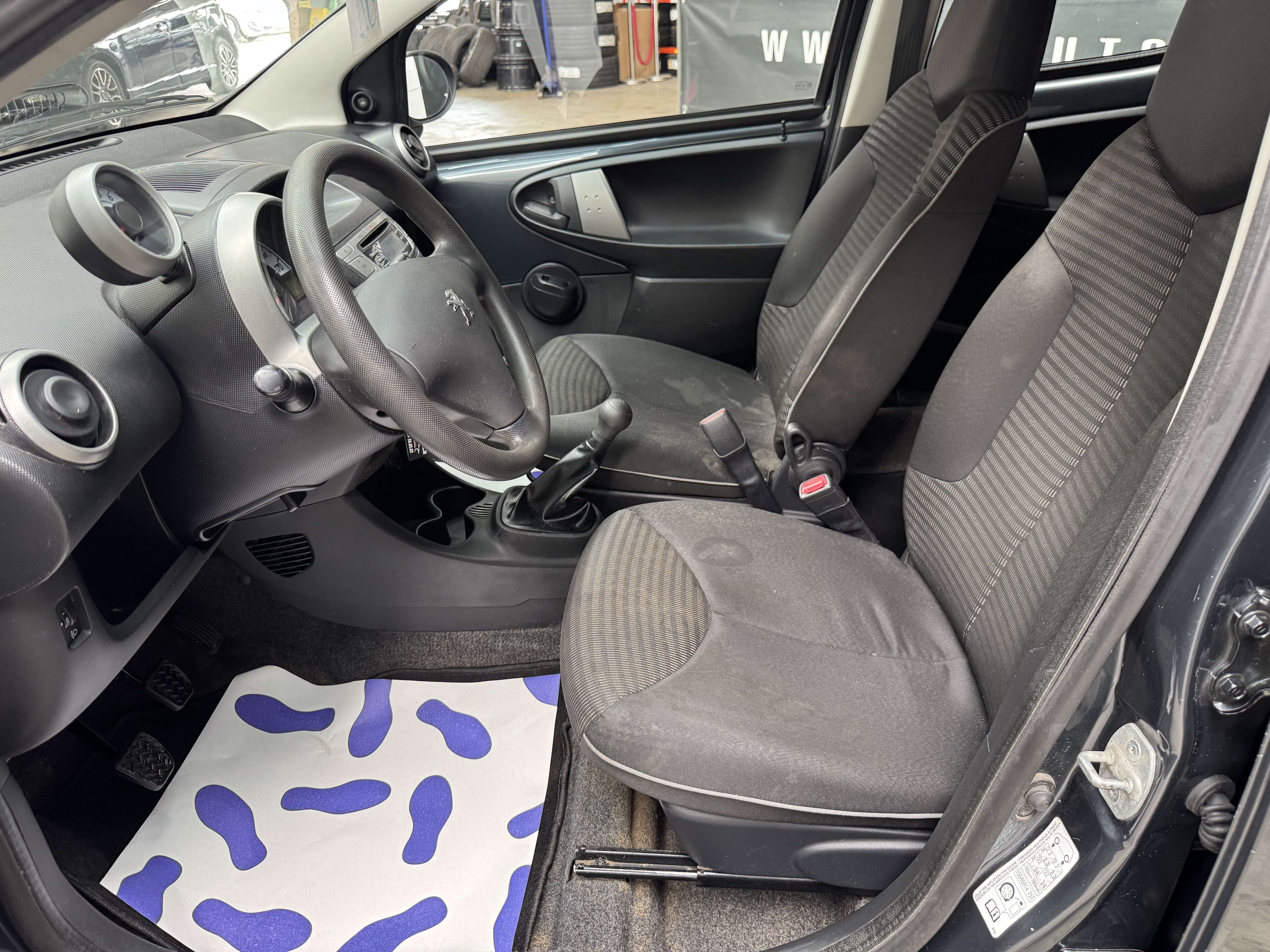 Peugeot 107 **GARANTIE 12 MOIS **