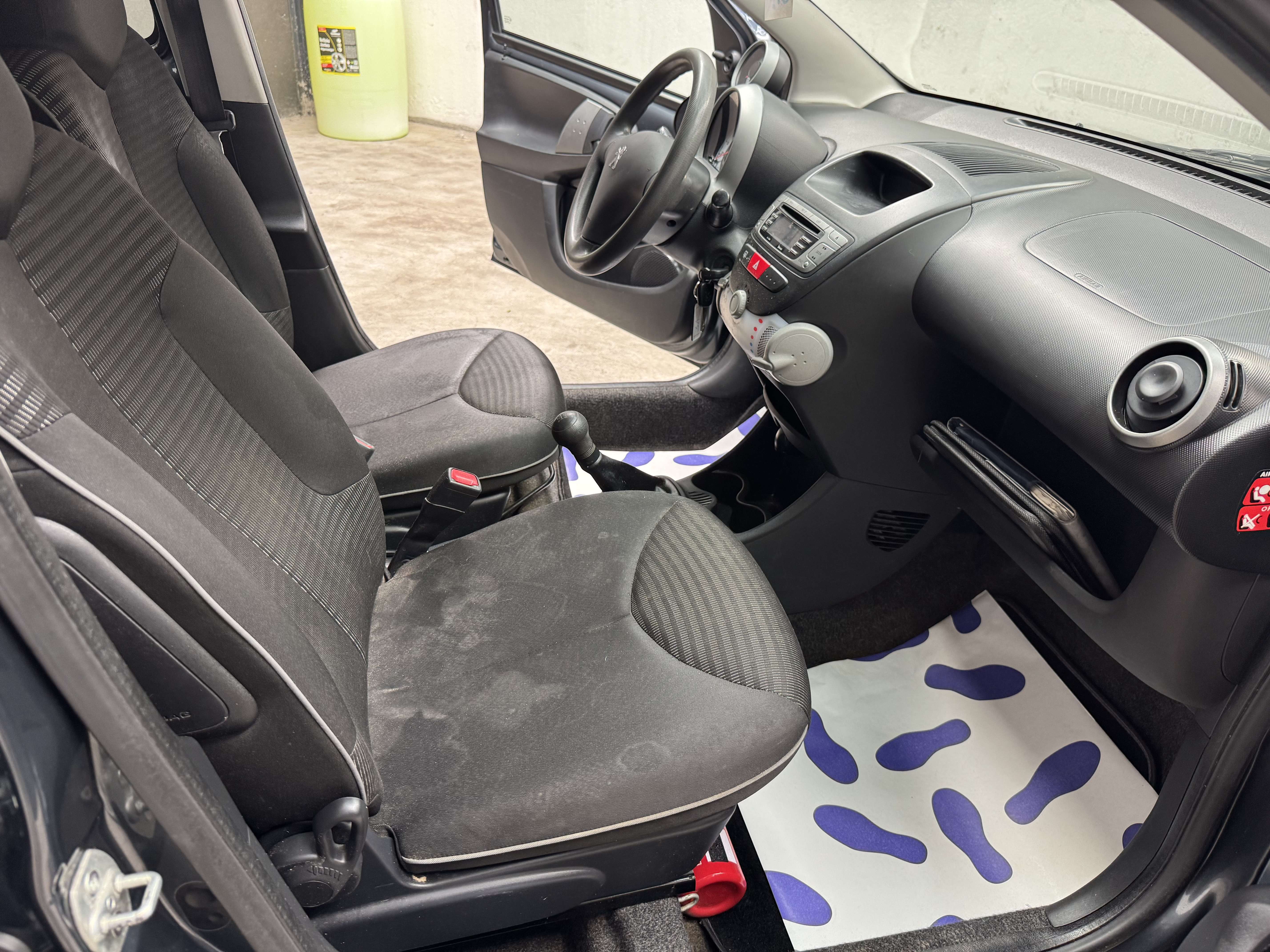 Peugeot 107 **GARANTIE 12 MOIS **