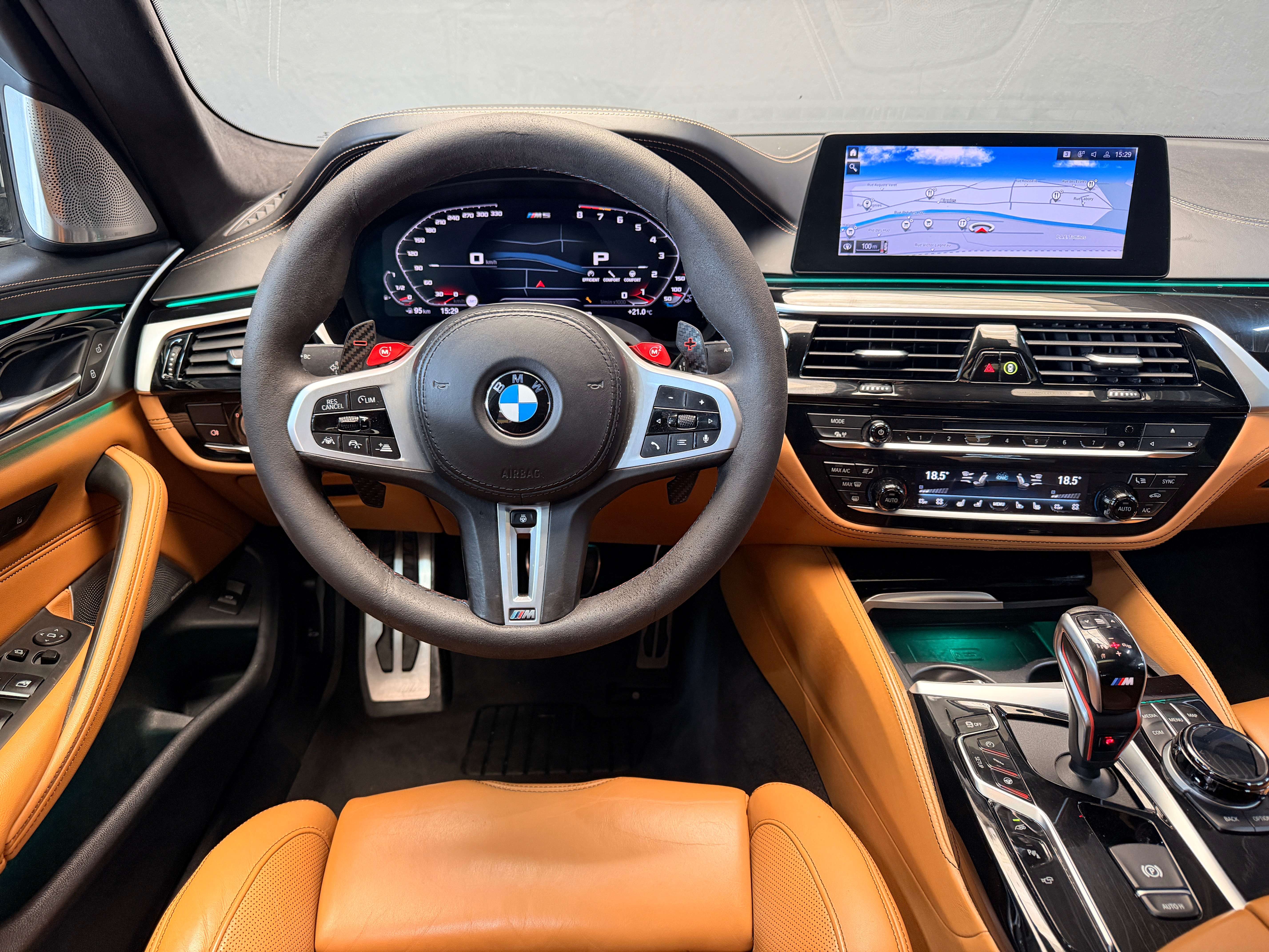 BMW M5 °COMPETITION°B&W°TOIT°FULL OPTIONS