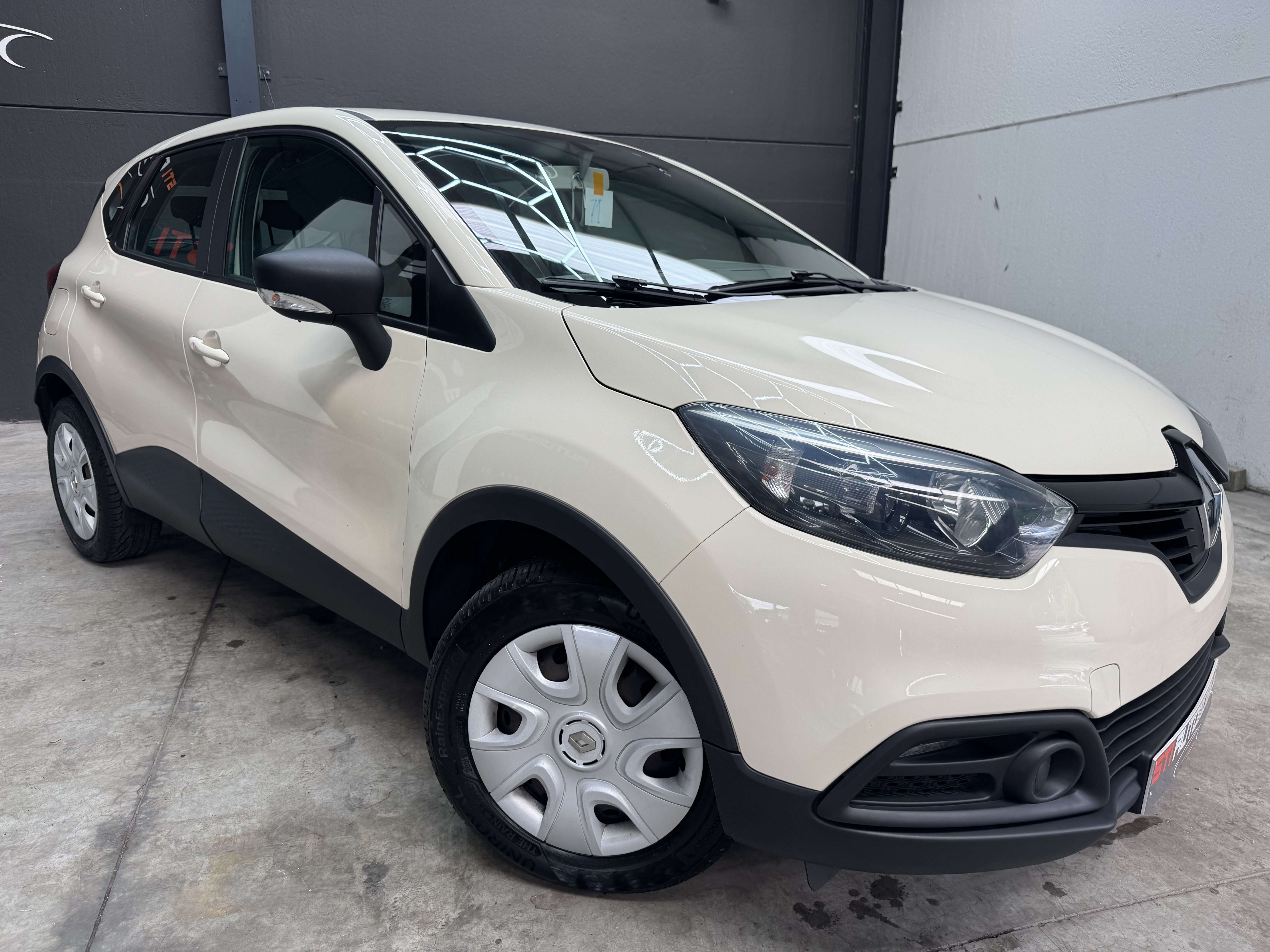 Renault Captur **GARANTIE 12MOIS **