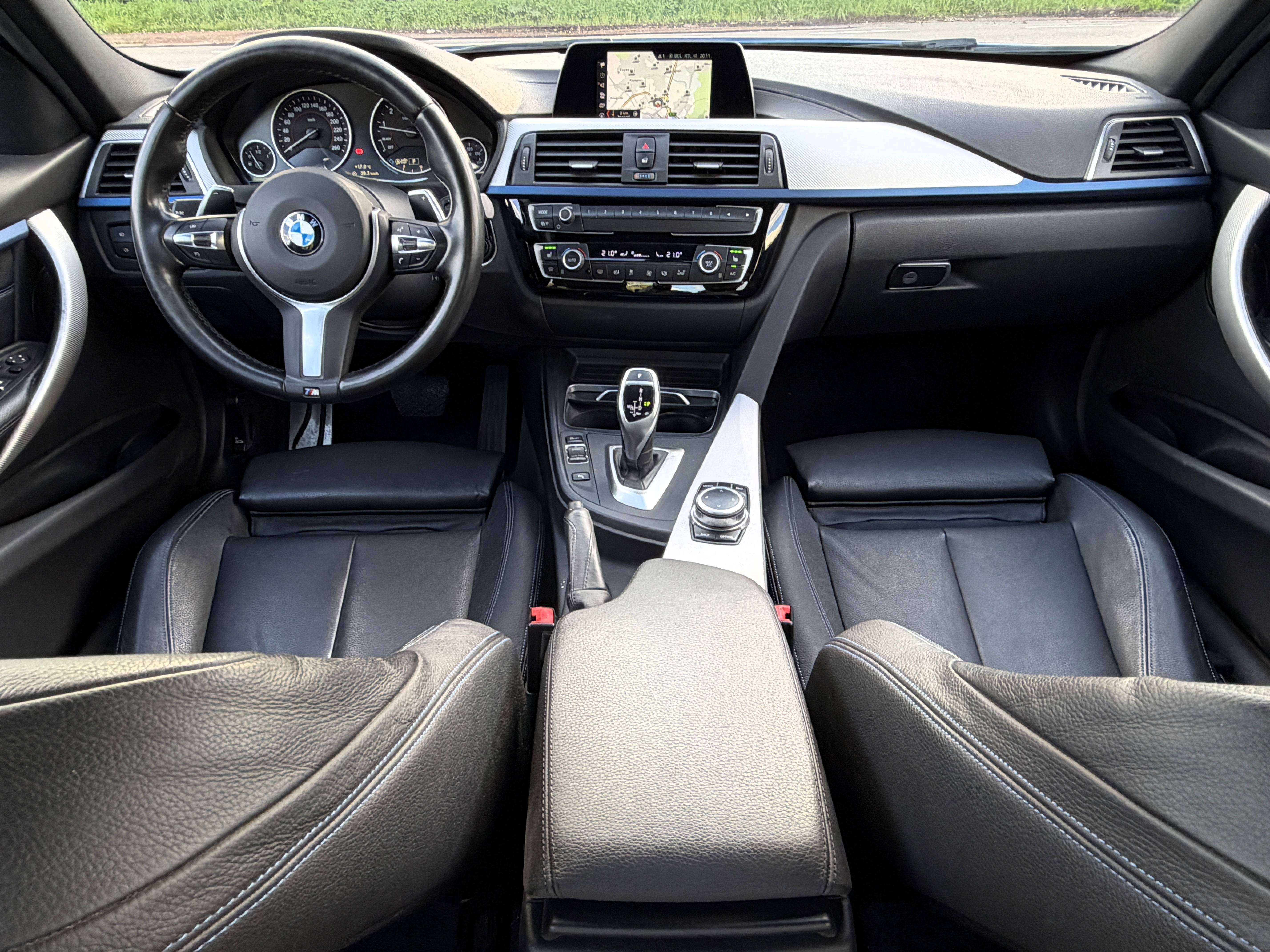 BMW 320 iAS Pack M Sport 1er PROPRIO/NAVI/FULL LED/CUIR/HISTORIQUE BMW/GARANTIE