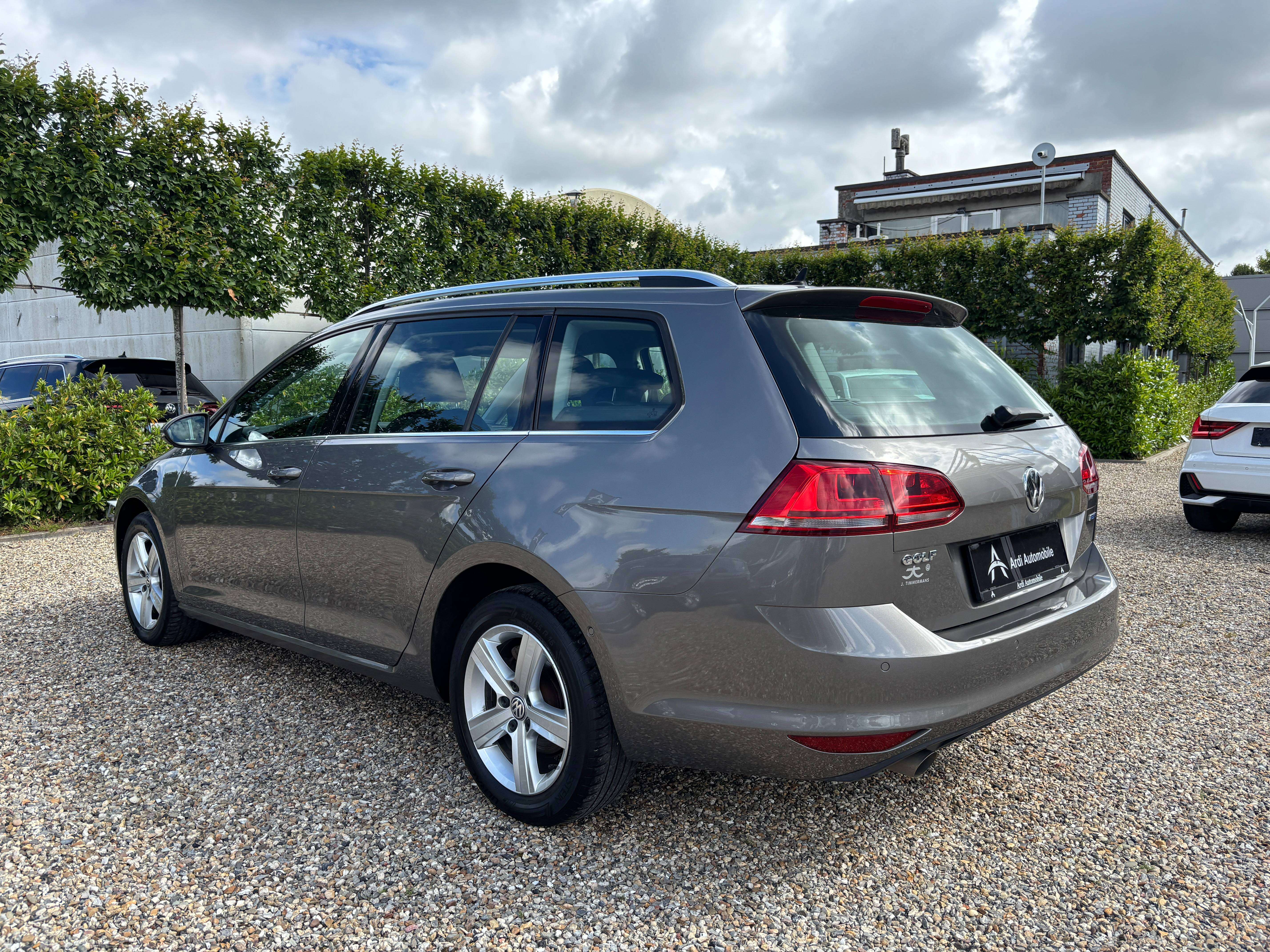Volkswagen Golf Variant 1.6 TDi DSG *SIEGE CHAUFF*FRONT ASSIST*CRUISE CONTROL*GARANTIE*