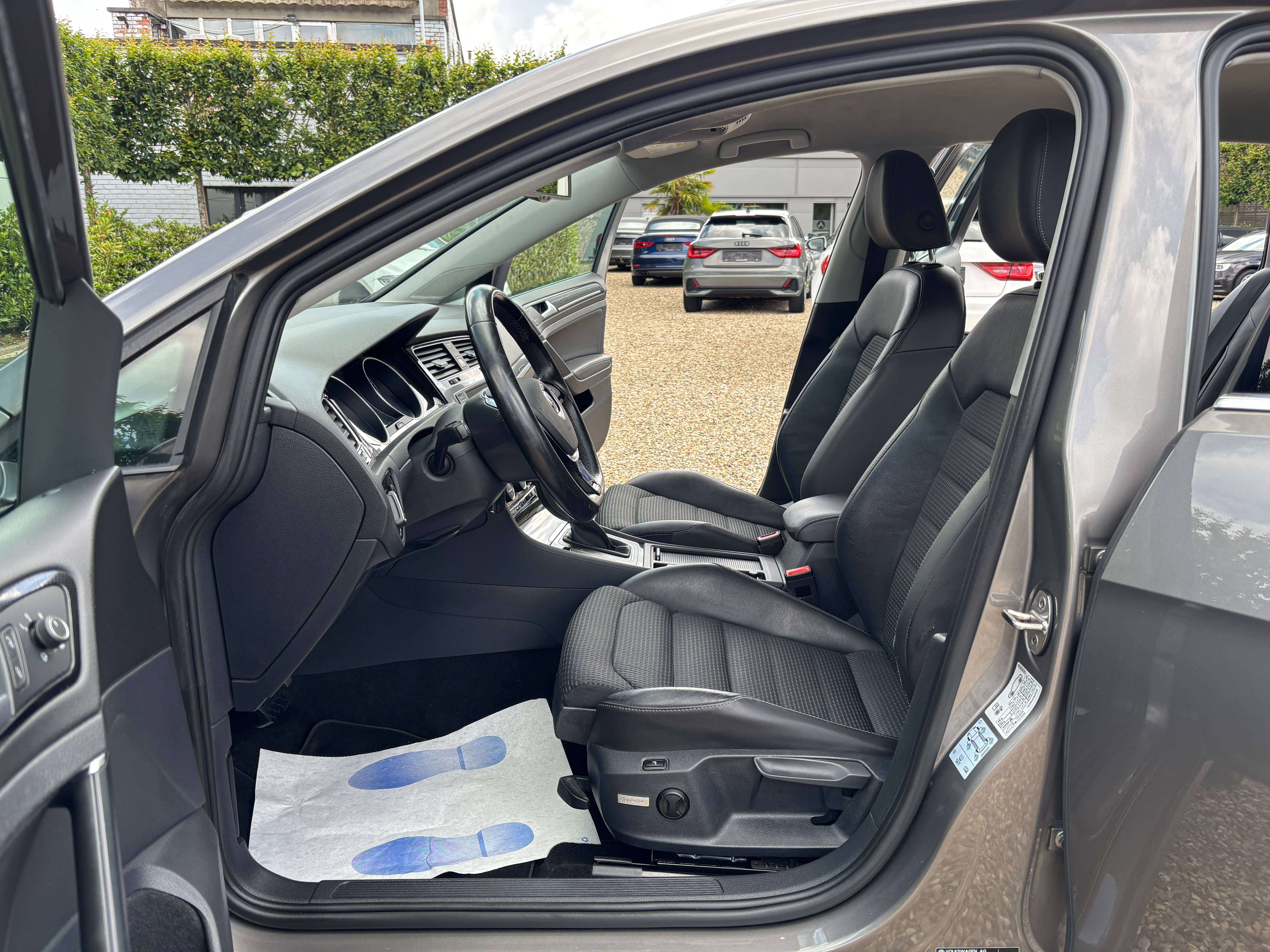 Volkswagen Golf Variant 1.6 TDi DSG *SIEGE CHAUFF*FRONT ASSIST*CRUISE CONTROL*GARANTIE*