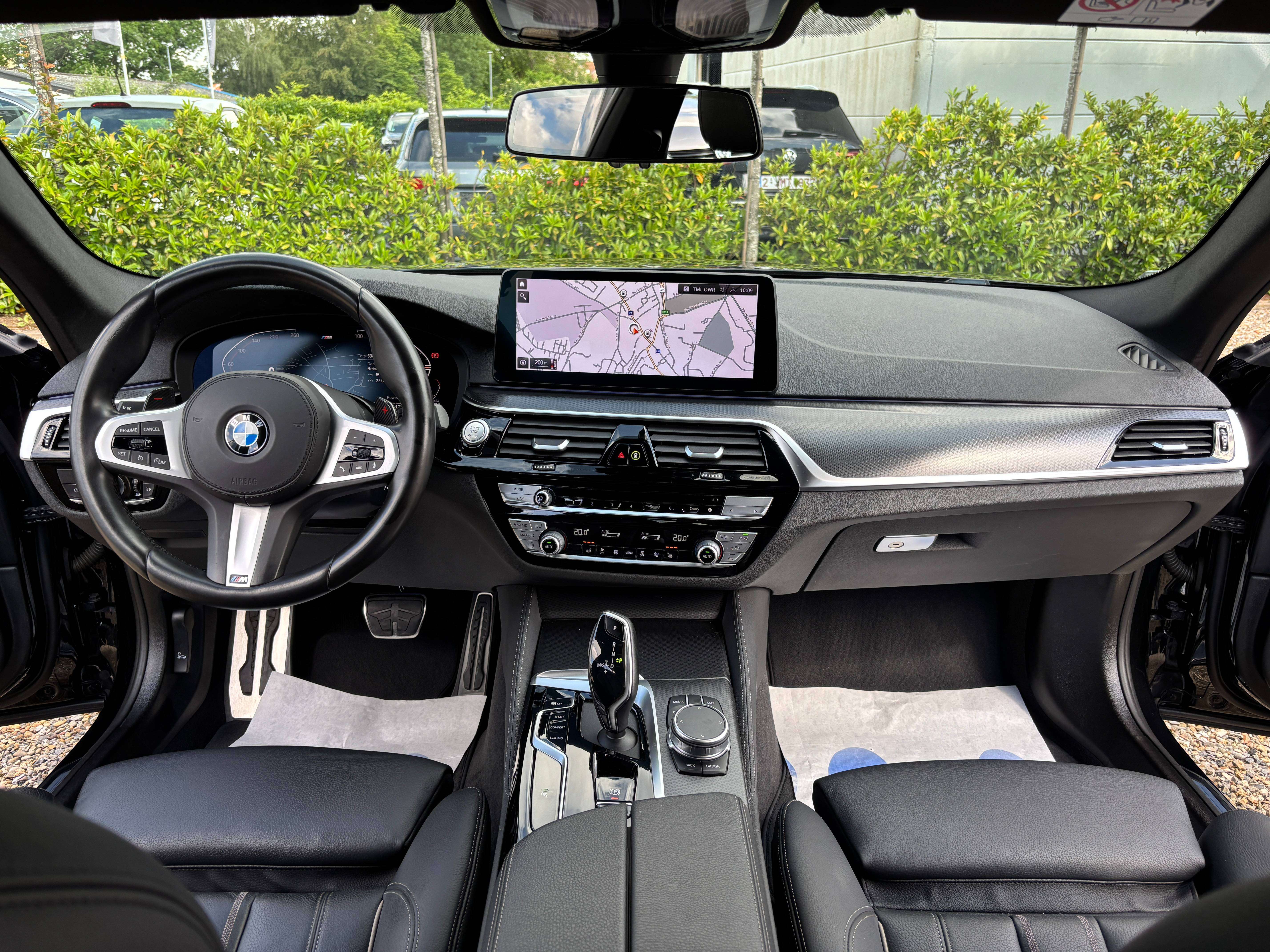 BMW 518 dA *PACK M*CARPLAY*SIEGE CHAUFF*LED AMBIANCE*CAMERA*GARANTIE*