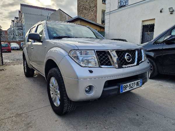 Nissan Pathfinder 2.5 DCI 171 LE 7PL