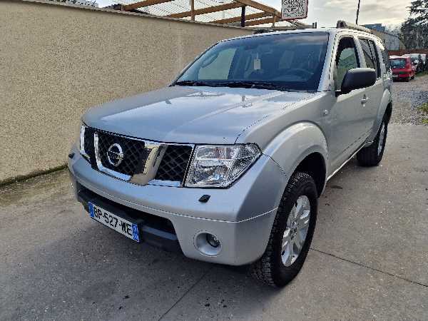 Nissan Pathfinder 2.5 DCI 171 LE 7PL